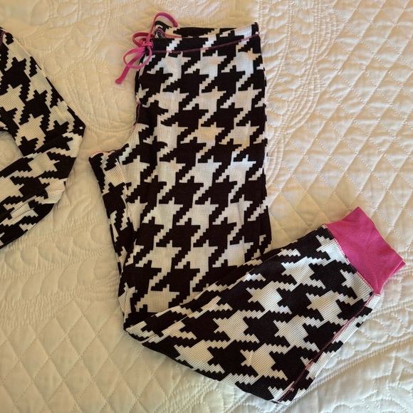 Victoria’s Secret Pajamas, Houndstooth, Thermals, Long Johns, Pink, Black, Small - Picture 4 of 6